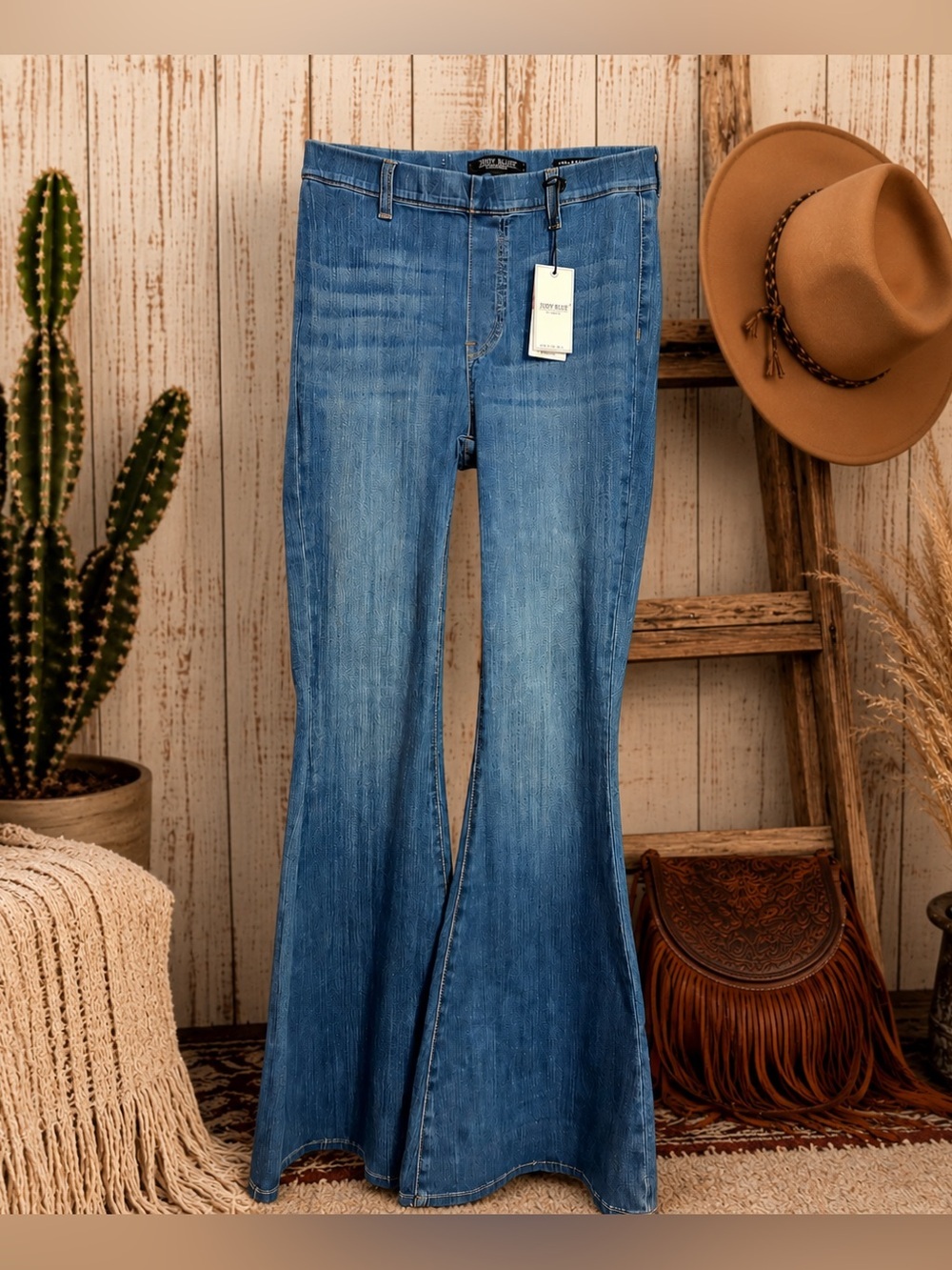 Judy Blue High-Rise Pull-On Super Flare Jeans 7/28 34” Inseam Medium Wash